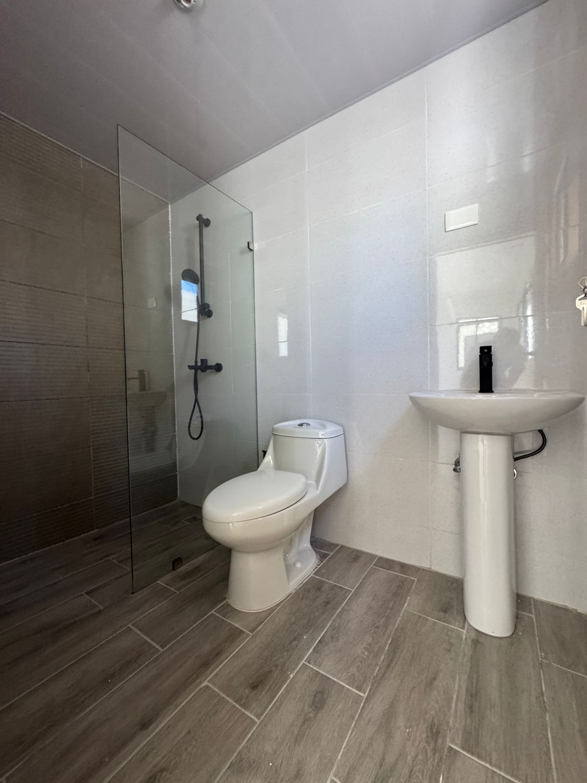 WhatsApp-Image-2026-06-30-at-21.17.56-1 Apartamento de 3 habitaciones en Los Álamos