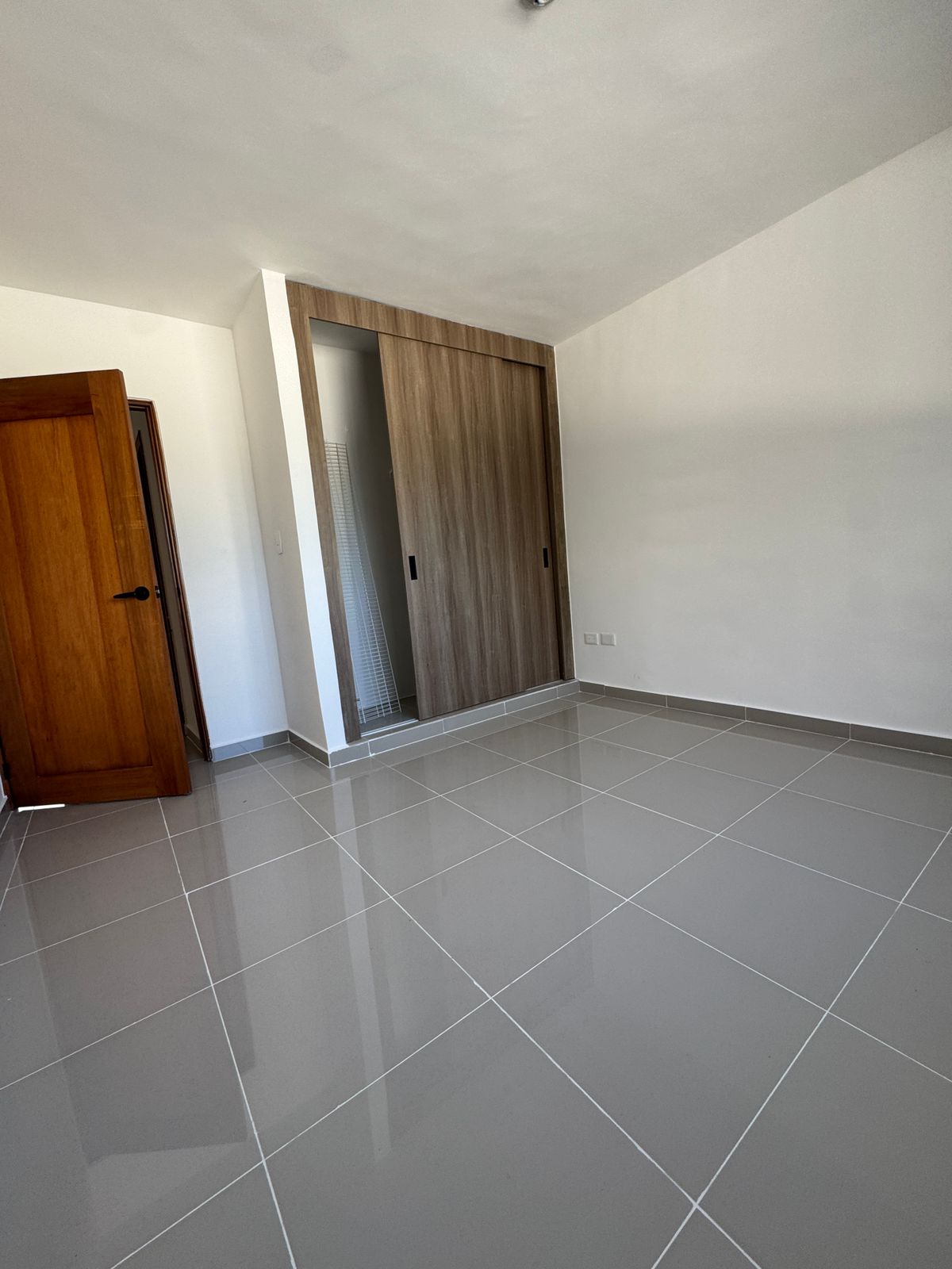 WhatsApp-Image-2026-06-30-at-21.17.56-2 Apartamento de 3 habitaciones en Los Álamos